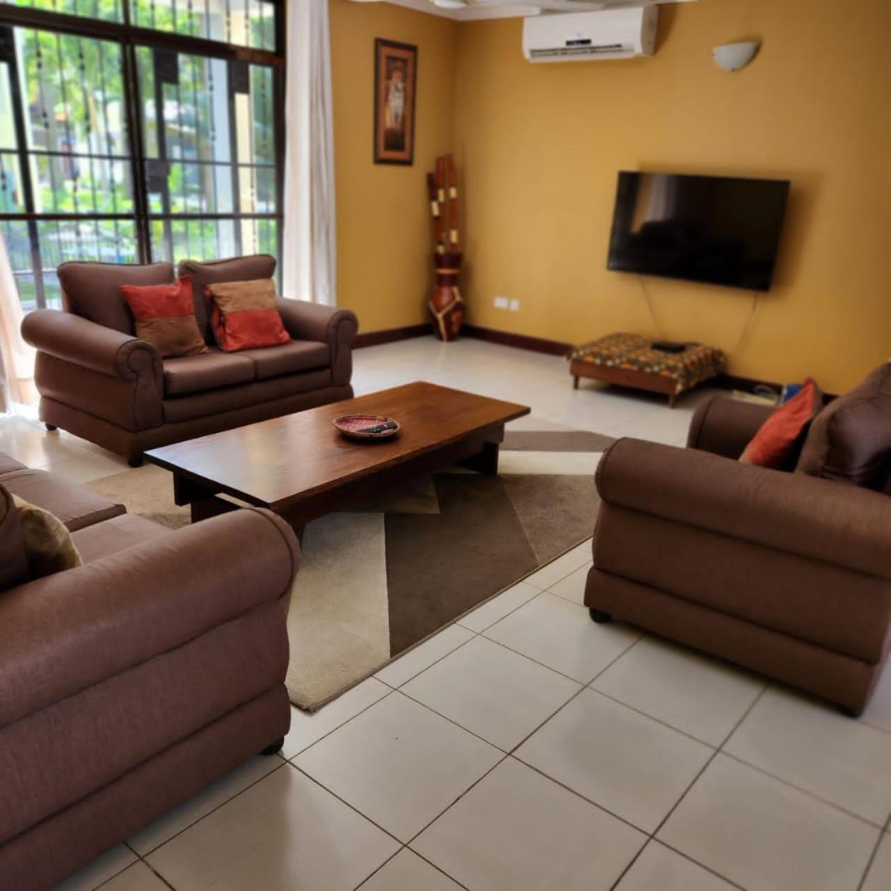 Len Apartments Dar es Salaam Exterior photo